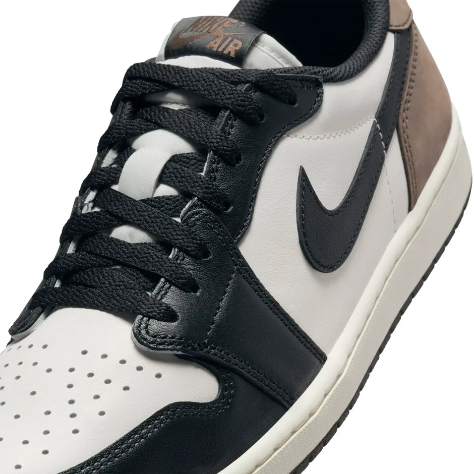 Air Jordan 1 Retro Low OG Mocha